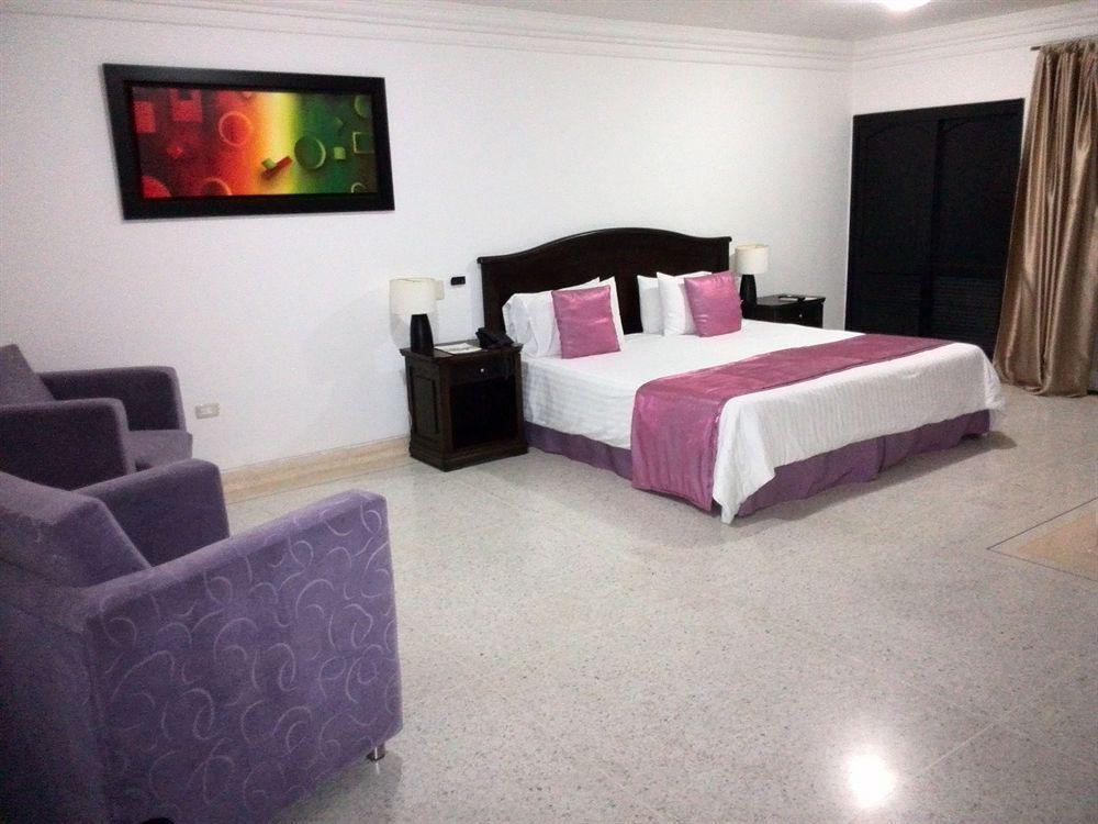 Hotel American Golf Barranquilla  Exterior photo